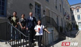 绍兴网红吃瓜事件视频最新,真相发酵，网络舆论场再掀波澜